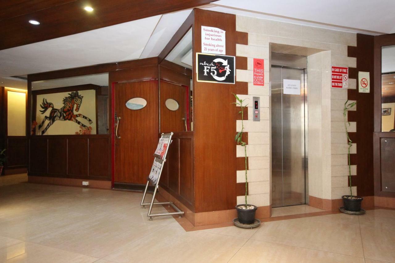 Oyo 316 Hotel Brigade Royale Bangalore Eksteriør bilde